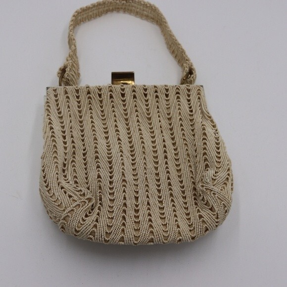 Vintage Cream Beaded Clam Shell Handbag Clutch - Picture 1 of 10